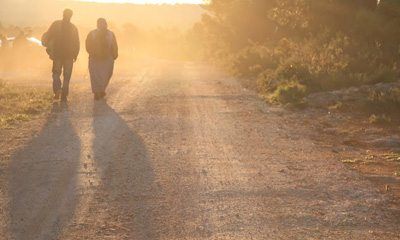 Devocionales Cristianos - Más que solo caminar con Jesús