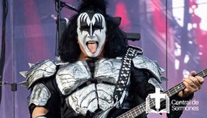 Gene Simmons de la banda Kiss