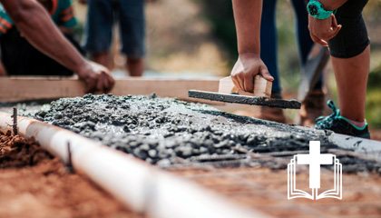 Constructores sabios y necios